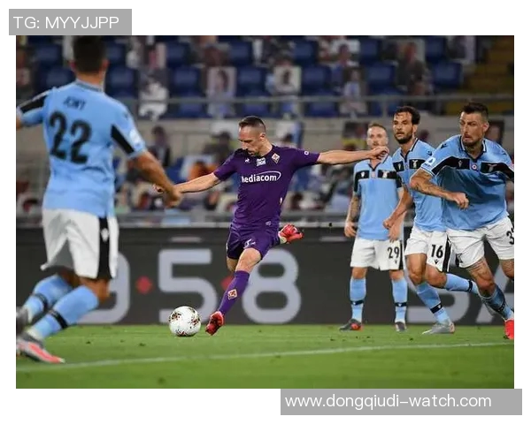 西甲焦点战曼联与尤文图斯激战成和补时瞬间引发全场狂欢