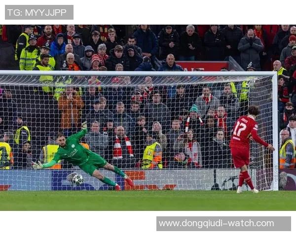 友谊赛本菲卡与利物浦战平零比零全场精彩瞬间回顾与赛后分析