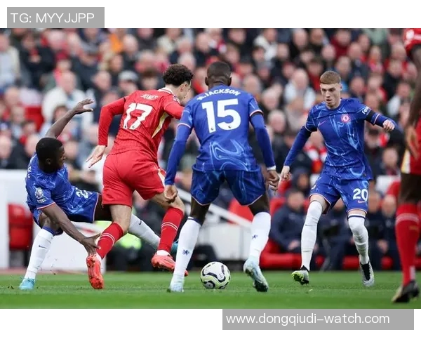 英超激战:多特蒙德大胜利物浦点球大战瞬间点燃全场激情 英超激战:多特蒙德大胜利物浦点球大战瞬间点燃全场激情