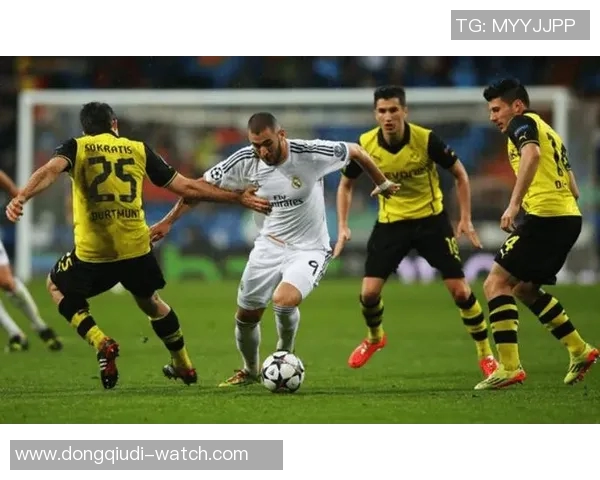 德甲激战：多特蒙德与皇马战成平局绝杀瞬间震撼全场分析